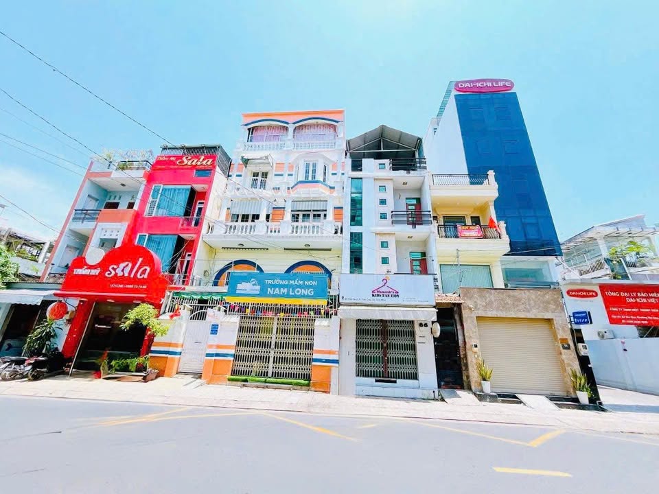 Nhà mặt tiền Tân Quý, Tân Phú 186m² giá 33 tỷ - Kinh doanh sầm uất!