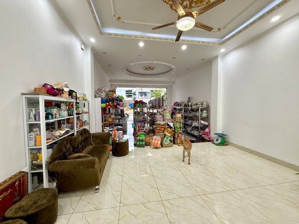 Nhà 3 tầng An Phú, Bình Dương 110m² giá 6.8 tỷ - Thiết kế hiện đại, sẵn vào ở ngay!