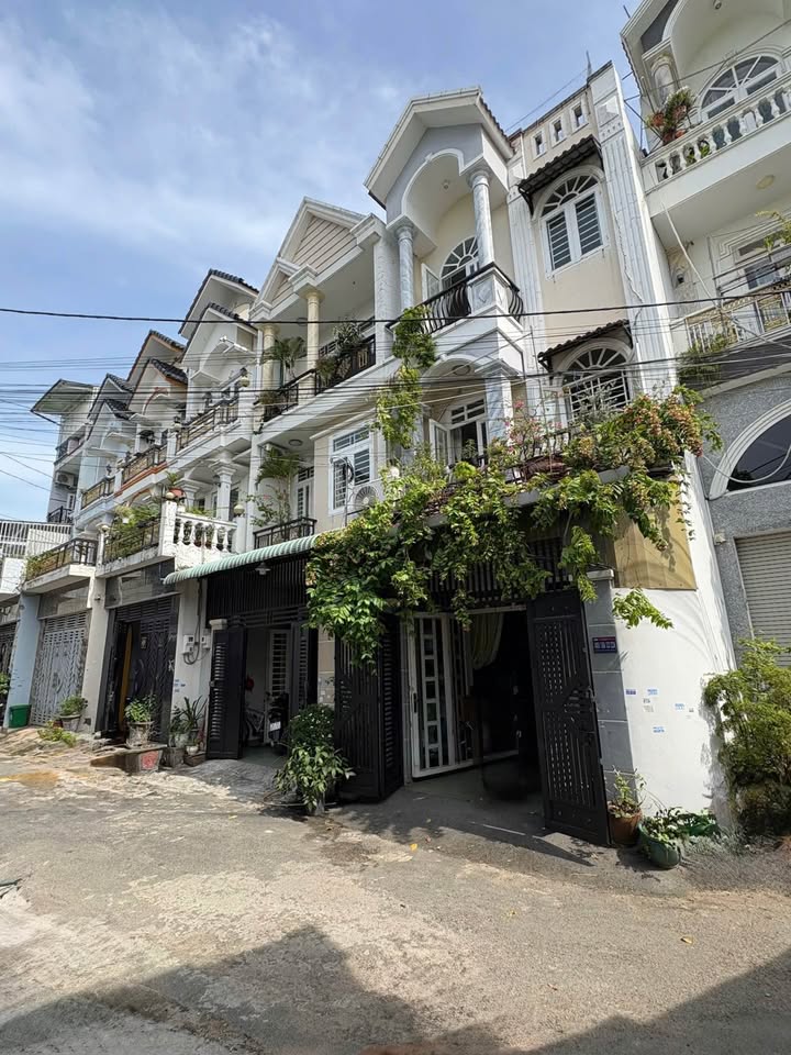 Nhà 2 tầng mặt tiền đường Huỳnh Thị Hai, 86m² giá 4 tỷ - Xe hơi đỗ cửa, hỗ trợ vay