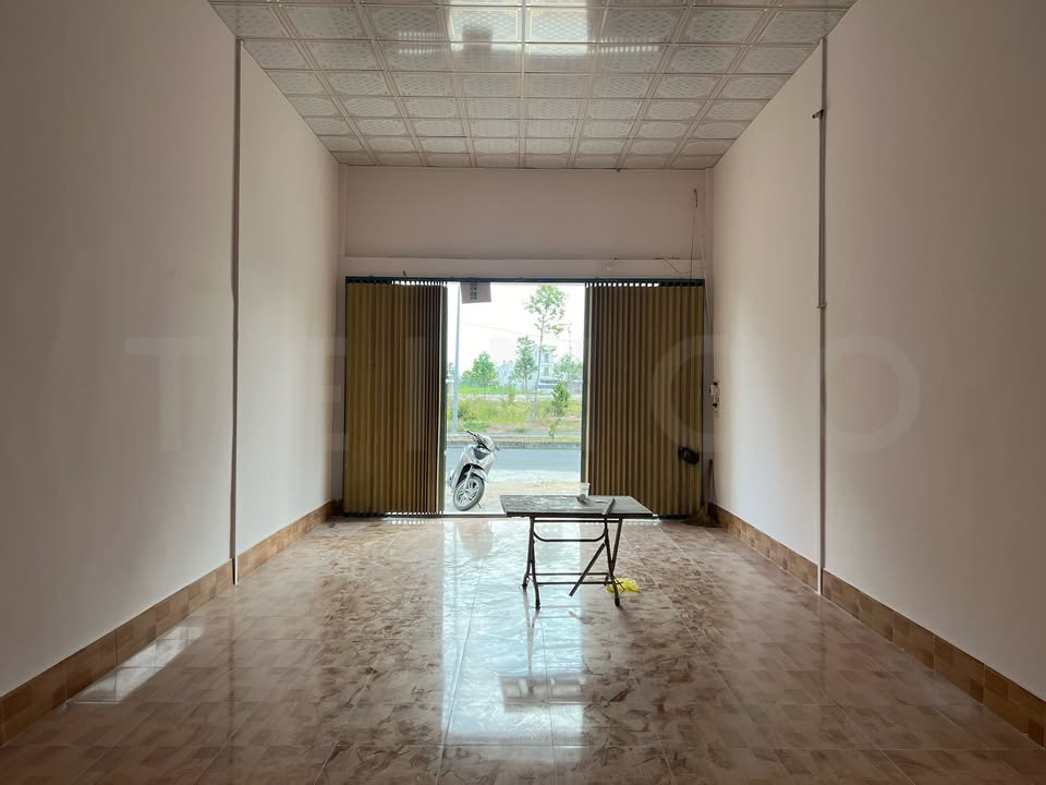 Cho thuê kho 100m² KDC Hồng Loan, Cái Răng - Giá chỉ 6.5 triệu/tháng!