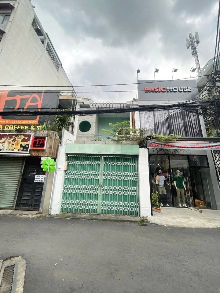 Bán FrontHouse tại Đường Thành Thái, Quận 10 - 80m², Kinh doanh thuê 240 triệu/năm!