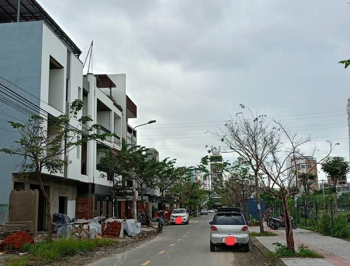 Đất nền Hòa Xuân Đà Nẵng 100m² giá 6 tỷ - Mặt tiền đường 7.5m gần công viên!