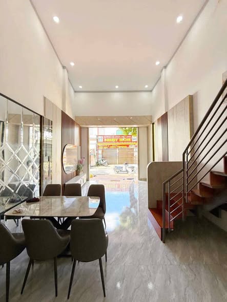 Nhà mặt tiền đường Mạc Đĩnh Chi, Tân Tiến, 76m² giá 5.5 triệu - Kinh doanh thuận lợi!