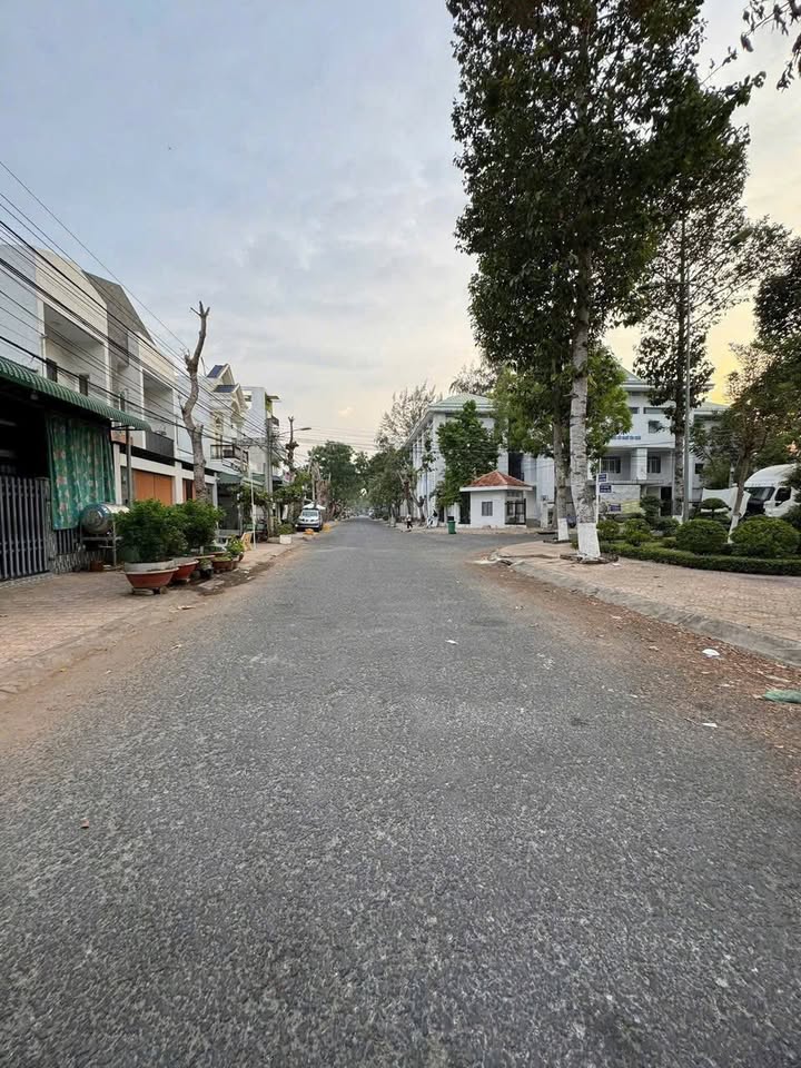 Nhà gác lửng tại KDC Cậu Dũng, Tân Châu 72m² giá 1 tỷ - Dọn vào ở ngay!