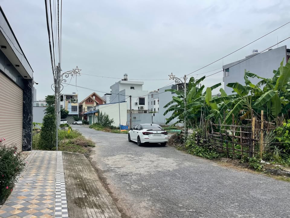 Đất nền Đường Dứa, Hải An 120m² giá 5.04 tỷ - Vị trí đẹp, xây dựng tự do!