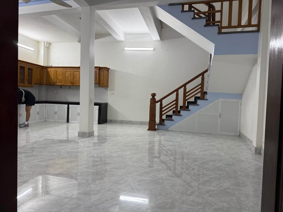 Nhà 2 tầng Đường Trần Xuân Soạn 72m² giá 2 tỷ - Vị trí đẹp, oto tránh nhau!