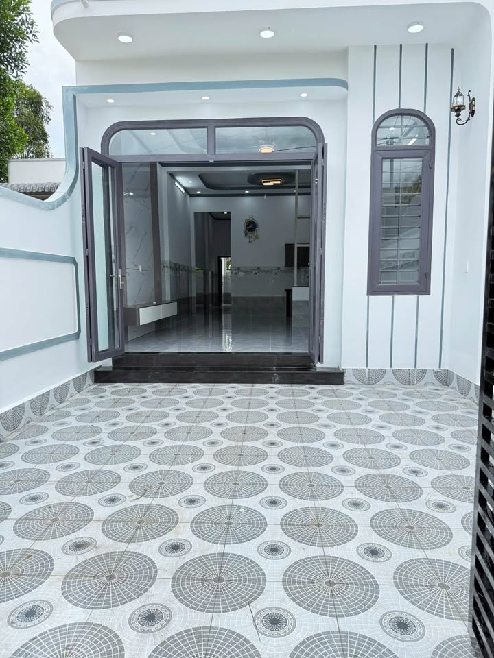 Nhà mới hoàn thiện tại Kp3, Tân Đồng, 110m² giá 1.39 tỷ - Hỗ trợ ngân hàng 60%!