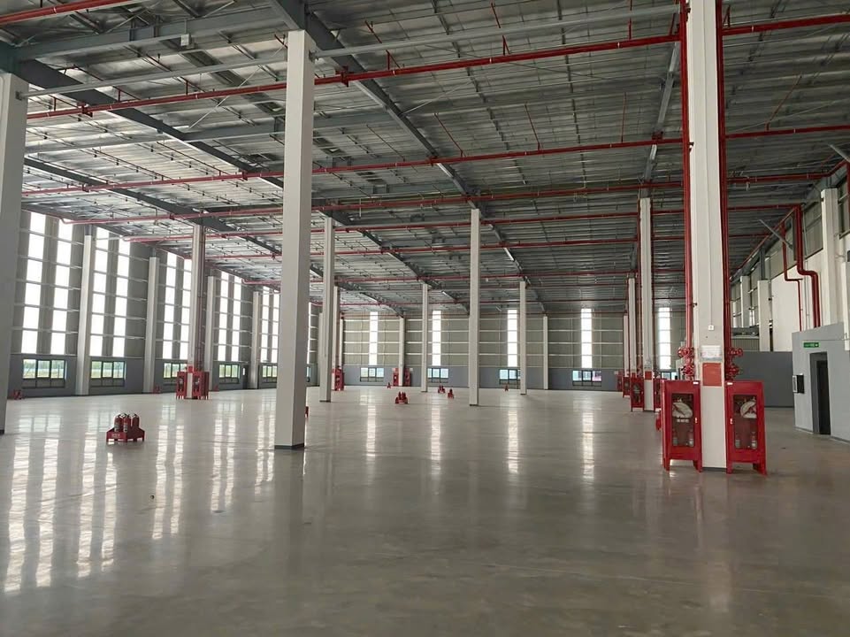Kho xưởng cho thuê KCN Yên Lư, Yên Dũng 2.500m² - Bàn giao ngay, pháp lý đầy đủ!
