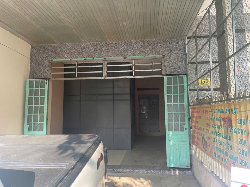 Mặt bằng cho thuê mặt tiền đường Lý Thường Kiệt - Giao dịch thuận lợi, vị trí đắc địa!