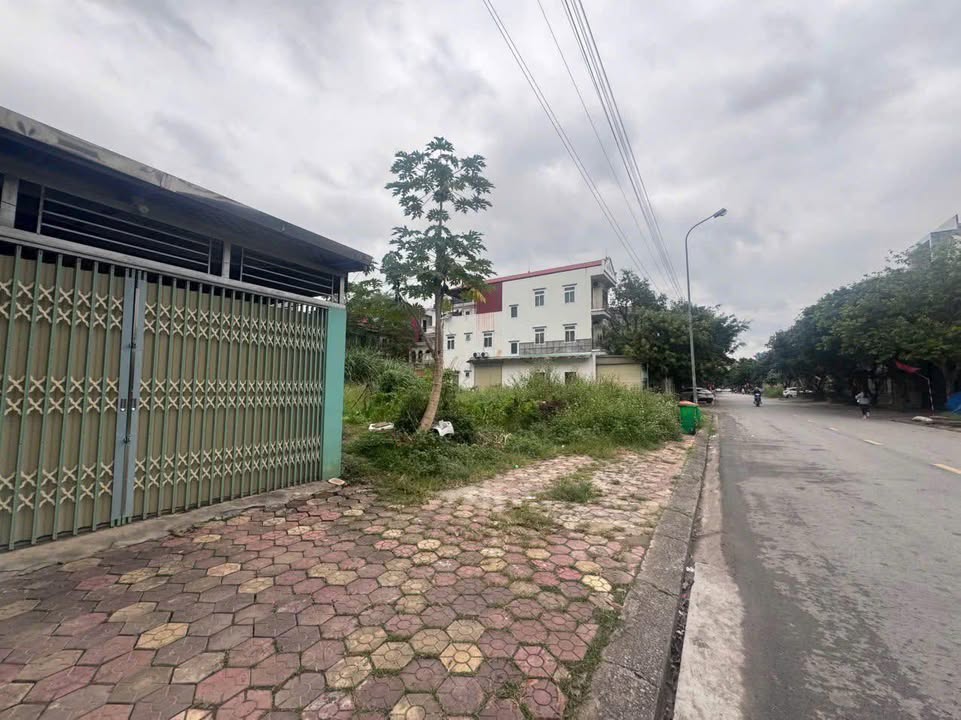 Đất nền mặt đường Nguyễn Khắc Cần, Lạng Sơn 220m² giá 9 tỷ - Vị trí đắc địa cho đầu tư!