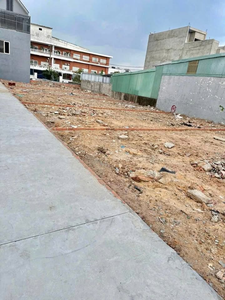 Đất xây nhà vườn 113m² tại Linh Xuân, Thủ Đức - Giá chỉ 3.35 tỷ, sổ hồng riêng!