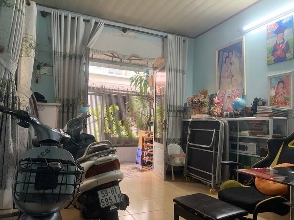 Nhà bán 2 tầng 67m² Hiệp Phú - Lê Văn Việt chỉ 4.7 tỷ - Tiện ích đầy đủ!