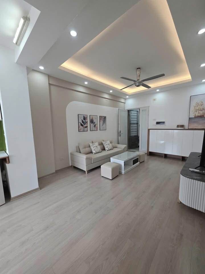 Căn hộ Chung cư Nam Trung Yên 50m² giá 4 tỷ - Sẵn sàng vào ở ngay!