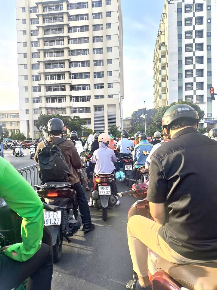 FrontHouse mặt tiền Điện Biên Phủ 96m² giá 16 tỷ - Sổ hồng riêng, gần trung tâm!