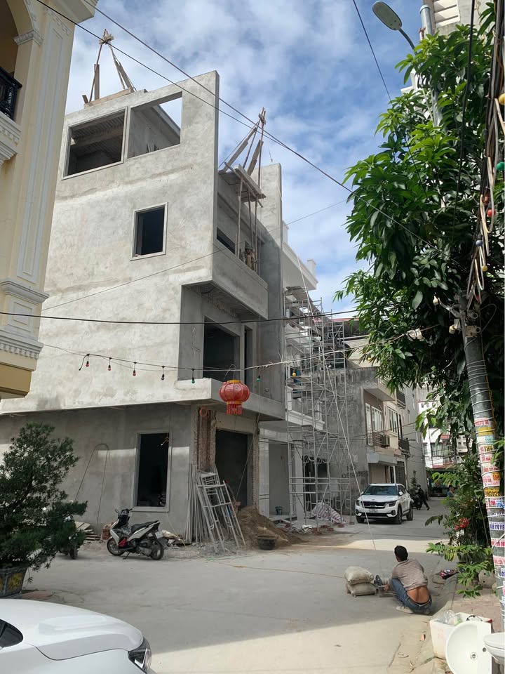 Nhà độc lập Kiều Sơn Hải Phòng 64m² giá 5.5 tỷ - Ô tô đỗ thoải mái!