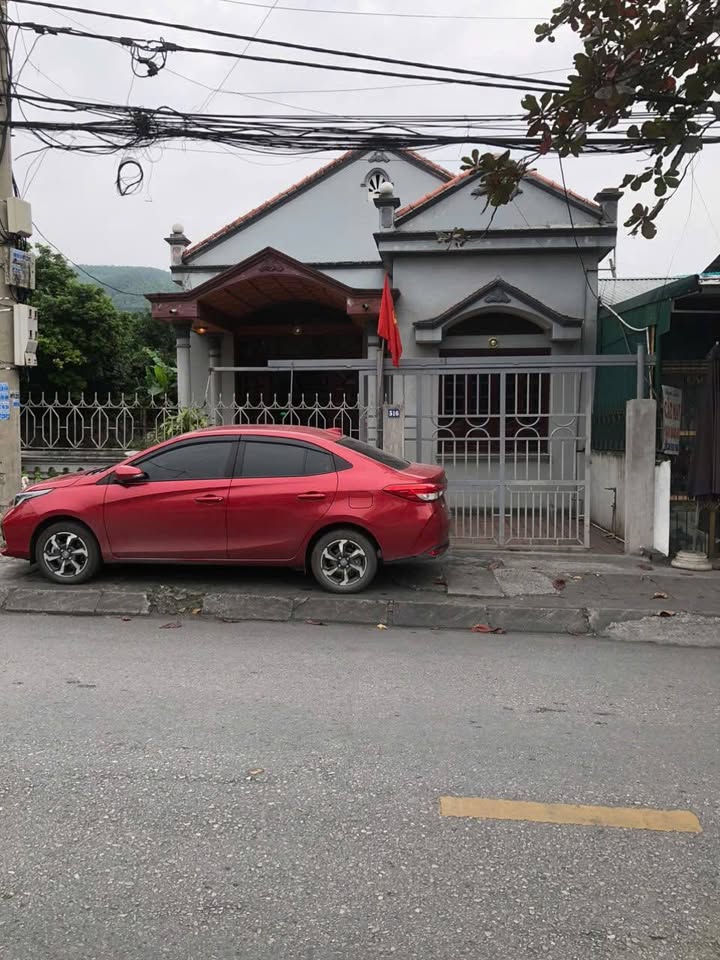 Nhà đẹp tại khu 8 Vàng Danh, Quảng Ninh 128m² giá chỉ 1.3 tỷ - Sẵn sàng vào ở!