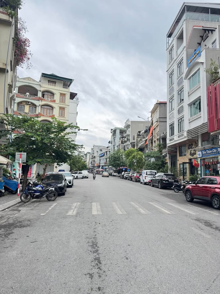 Nhà phố Giếng Đồn Hạ Long 40m² giá 1x tỷ - Kinh doanh sầm uất!