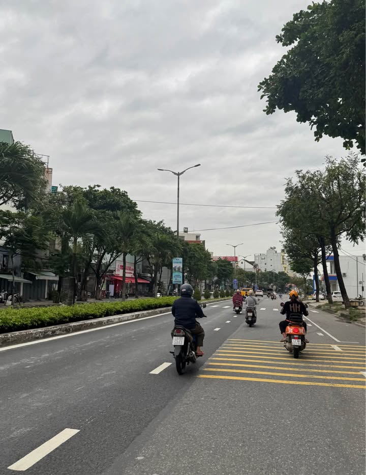 Đất mặt tiền 7m5 đường Hoàng Bính Chính 80m² giá 5.3 tỷ - Cơ hội vàng gần biển Non Nước!