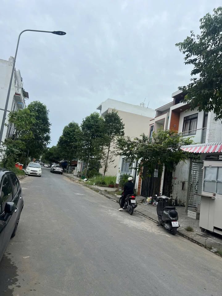 Nhà 1 trệt 3 lầu đường số 2, KDC Đại Ngân, 85m² chỉ 5.6 tỷ - Đầu tư sinh lời tốt!