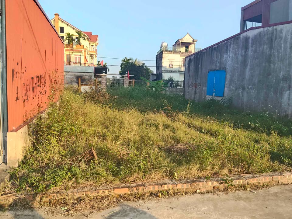 Đất thổ cư 70m² Tổ 9 Quang Minh, Mê Linh giá 2 tỷ - Sổ đỏ chính chủ!