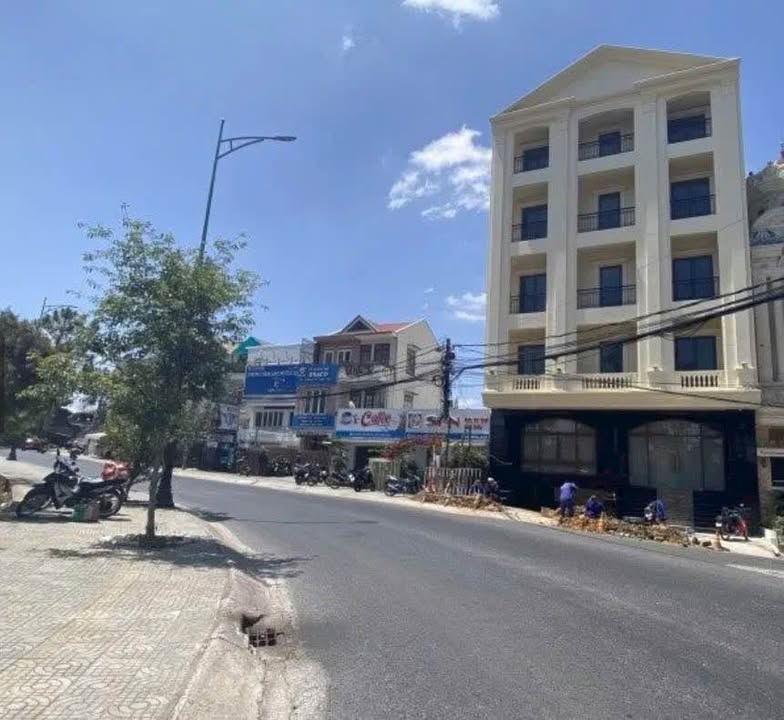 Đất mặt tiền Hồ Tùng Mậu, Đà Lạt 204m² giá 45 tỷ - Cơ hội vàng đầu tư!
