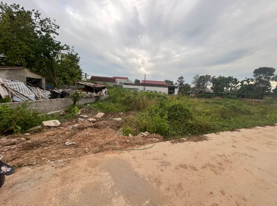 Đất nền Hồng Phong Đông Triều 92m² giá chỉ 1.2 tỷ - Đầu tư sinh lời cao!