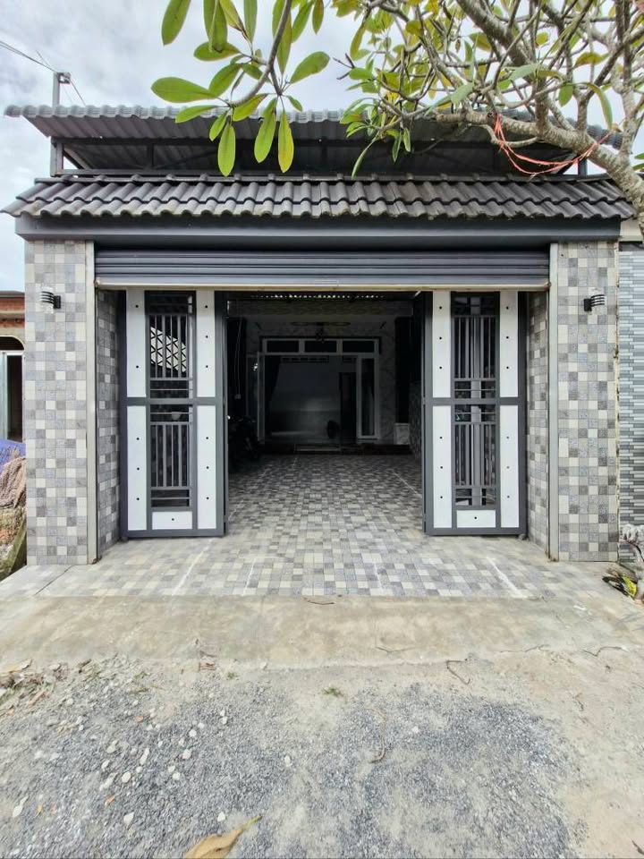 Nhà riêng tại Tây Ninh 90m² giá chỉ 1.32 tỷ - Bán gấp, thương lượng ngay!