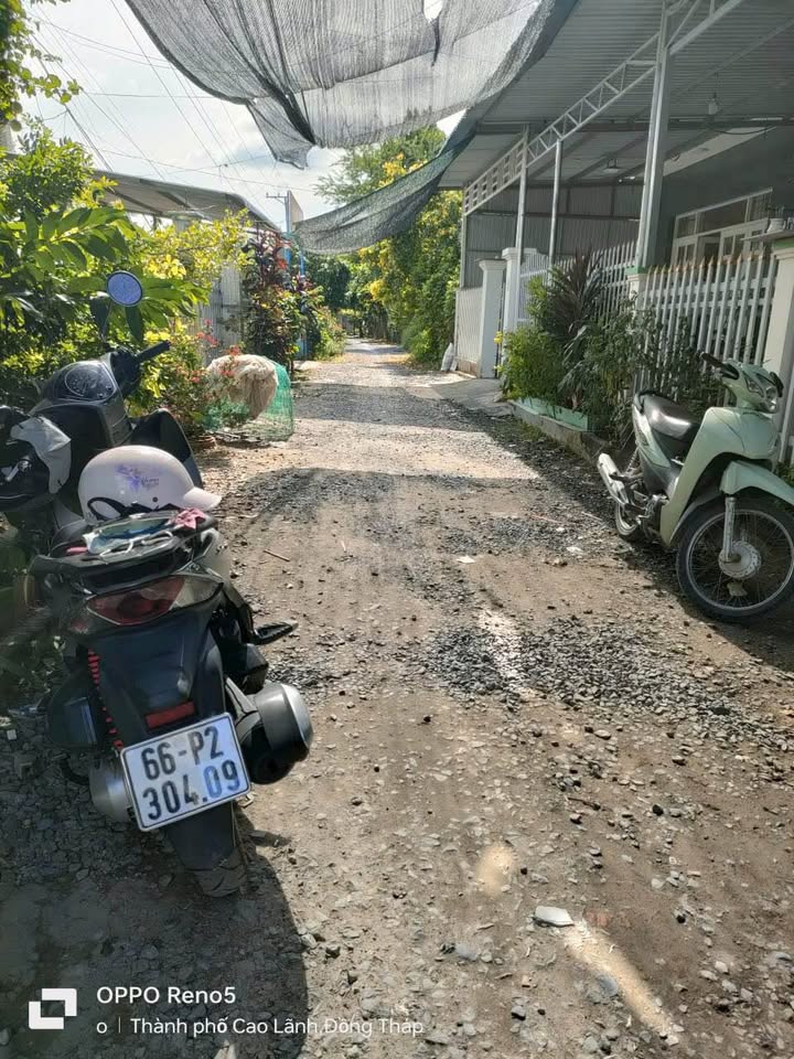 Nhà cấp 4 mặt tiền đường Rải Đá 94m² giá 900 triệu - Ô tô vào tận nhà!