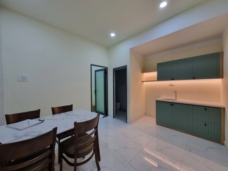 Căn hộ 2 phòng ngủ tại 373 Lý Thường Kiệt, Tân Bình - Giá chỉ 9 triệu/tháng!