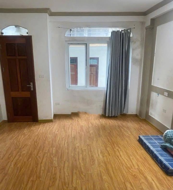 Nhà cho thuê ngõ 467 Lĩnh Nam, Hoàng Mai, 30m² - Phù hợp kinh doanh đa dạng!