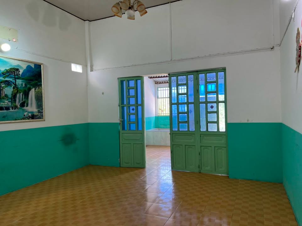 Nhà cho thuê hẻm ô tô P7 - TP. Sóc Trăng 2,5 triệu - Tiện nghi đầy đủ, sẵn sàng vào ở!