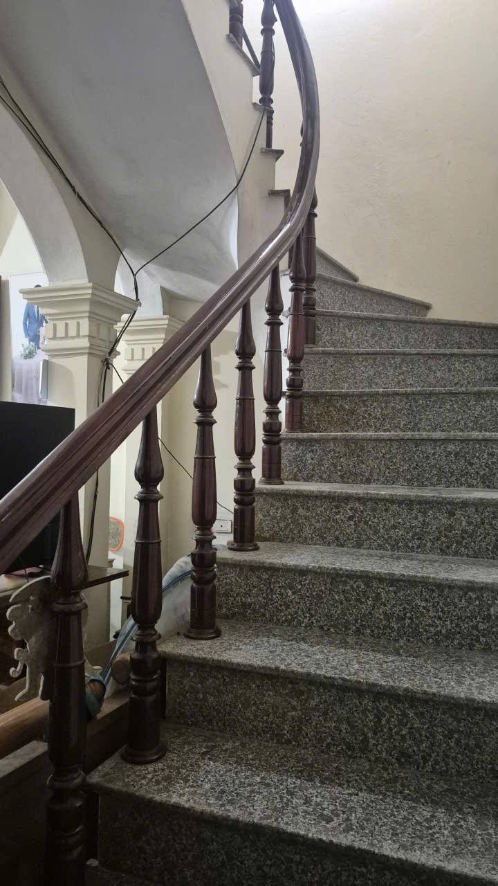 Nhà 2 tầng 2 mặt tiền tại Ngọc Trạo, Bỉm Sơn 120m² giá 2 tỷ - Khu dân cư đông đúc, an ninh tốt!