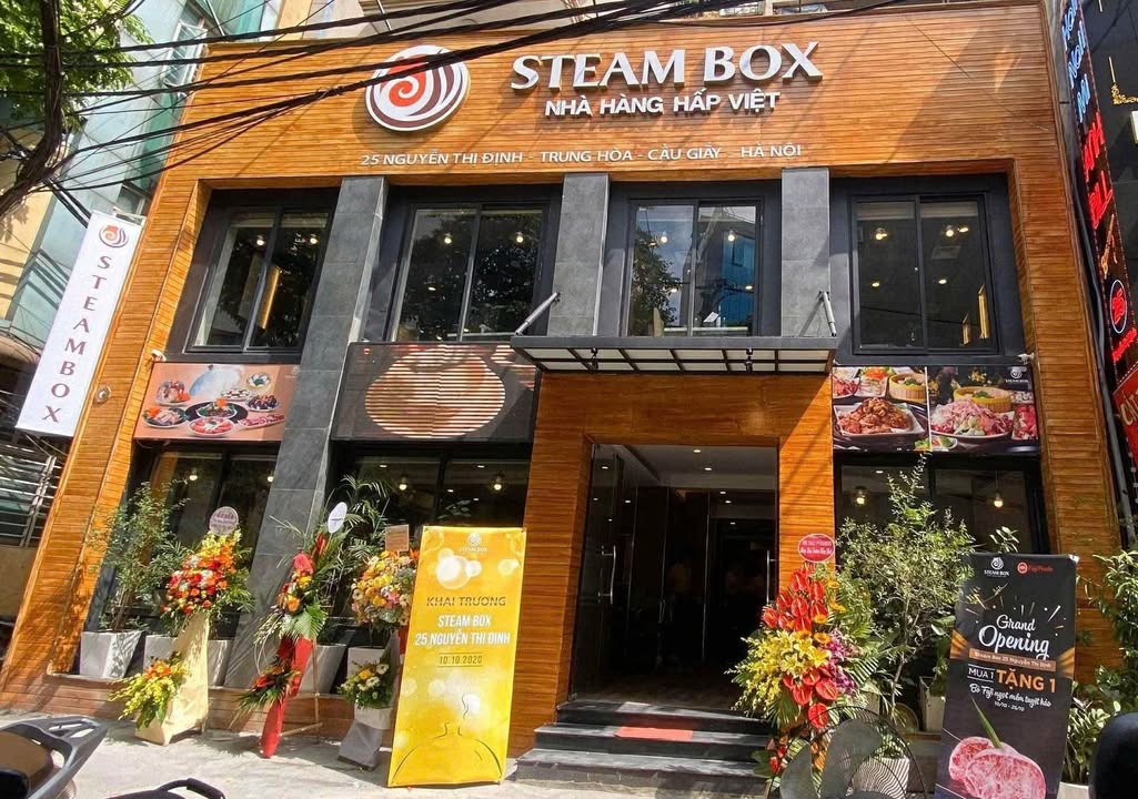 Nhà mặt phố Đỗ Quang, Trung Hòa 200m² giá 80 triệu - Mặt bằng lý tưởng cho kinh doanh!