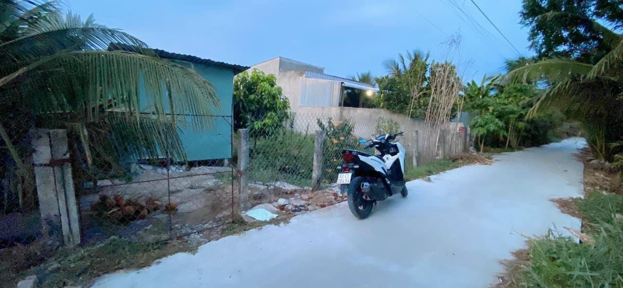 Đất nền xã Song Bình, huyện Chợ Gạo 184.5m² giá 560 triệu - Sổ hồng chính chủ, vị trí đắc địa!