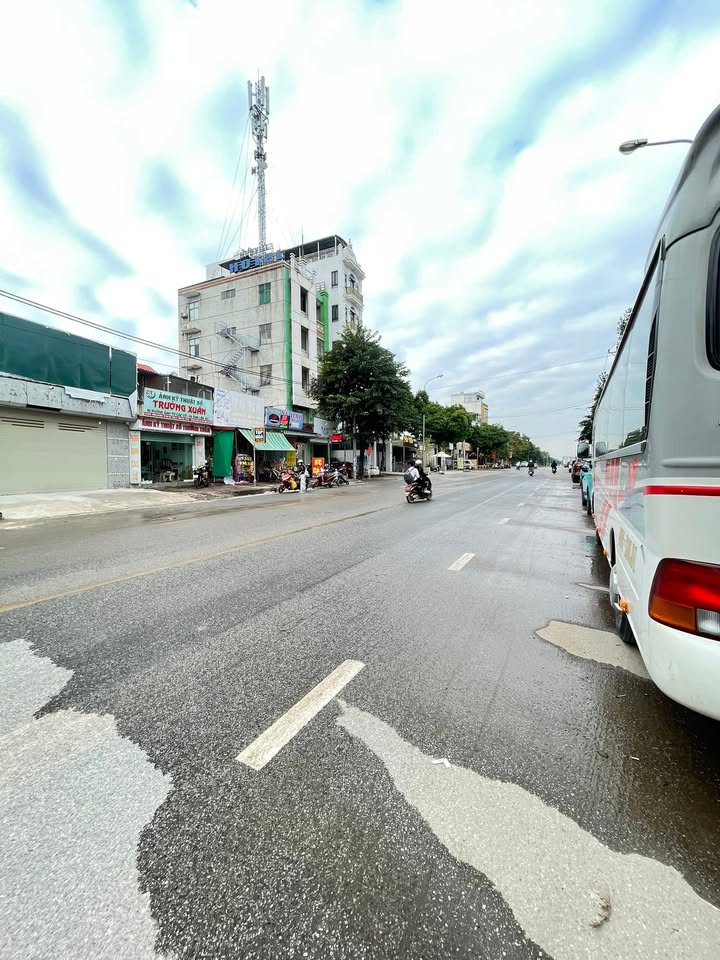 Đất nền Võng La 88m² giá chỉ 5 tỷ - Nằm sát cầu Thượng Cát!