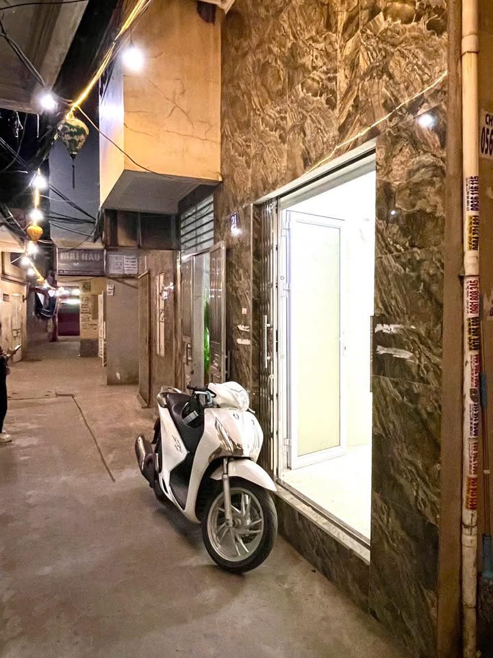 Nhà 3 tầng lô góc Trần Nhật Duật, Hải Phòng 21m² giá 980 triệu - Kinh doanh ngay!