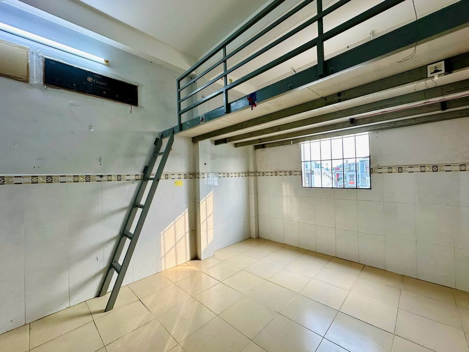 Phòng cho thuê đường Cách Mạng Tháng 8, quận Tân Bình 25m² chỉ 2.99 triệu - Cửa sổ thoáng mát!