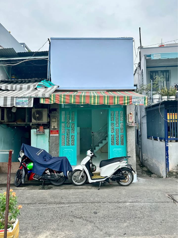 Nhà mặt tiền đường Ụ Cây, Q8, 20.15m² giá 2.38 tỷ - Kinh doanh thuận lợi!