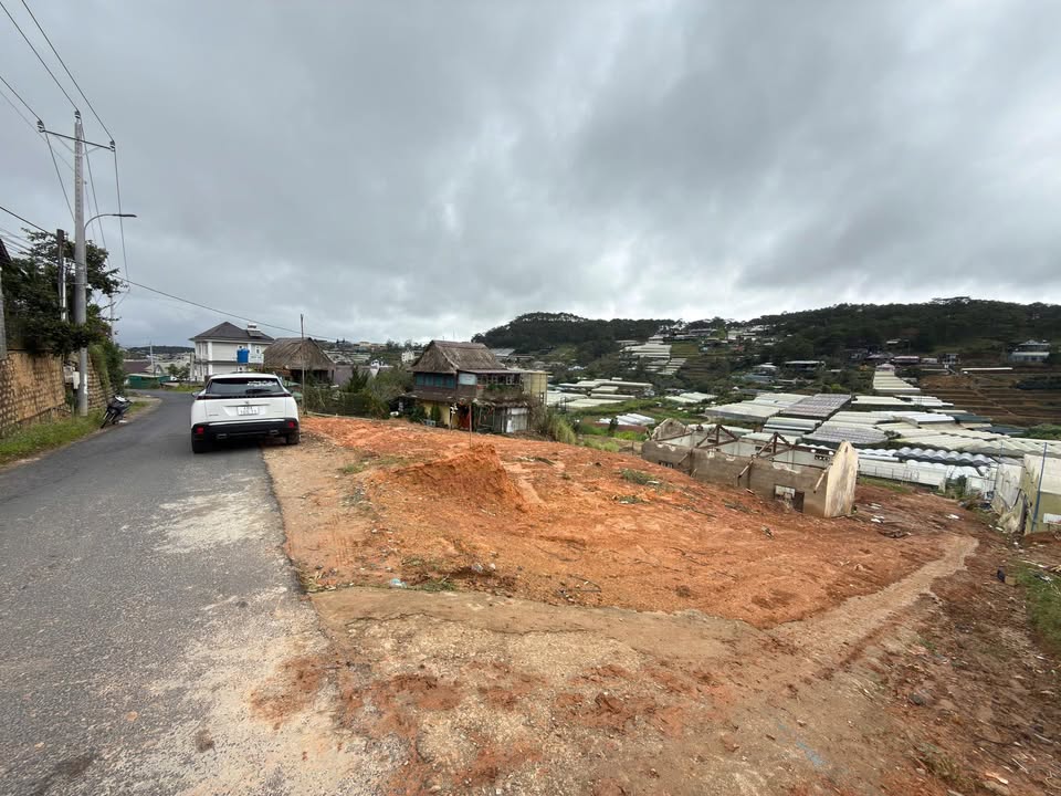 Đất nền xây dựng đường Trịnh Hoài Đức, Đà Lạt 72m² giá 2.6 tỷ - Pháp lý rõ ràng, xây dựng ngay!