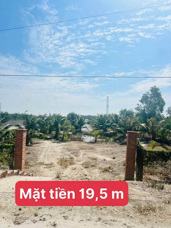 Đất vườn mặt tiền Kênh Huỳnh Văn Thu, 1892m² giá 1.35 tỷ - Cơ hội đầu tư hấp dẫn!