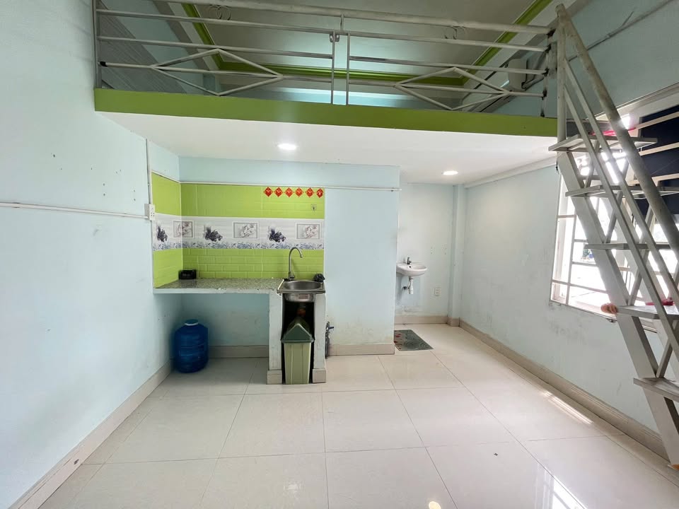 Phòng cho thuê quận Gò Vấp 20m² giá chỉ 3.7 triệu - Ngay ngã 4 Phan Văn Trị - Nguyễn Oanh!