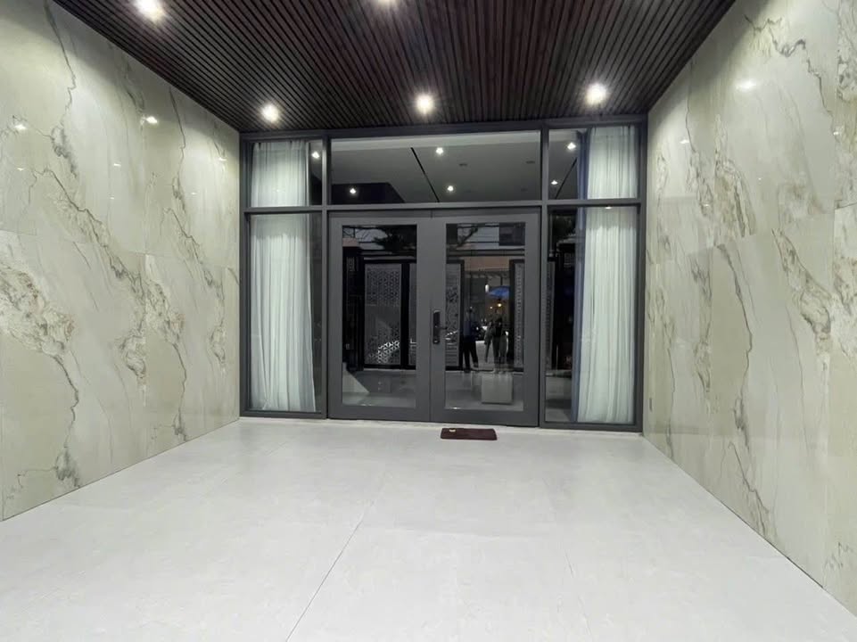 Nhà 3 tầng đẳng cấp tại Nguyễn Chích, Đà Nẵng 82.5m² giá 7 tỷ - Vị trí vàng, phong thủy tốt!