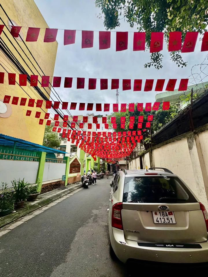 Nhà Phố Vân Hồ 3, Lê Đại Hành, 55m² giá 20 tỷ - Ô tô đỗ cửa, gần Công Viên Thống Nhất!