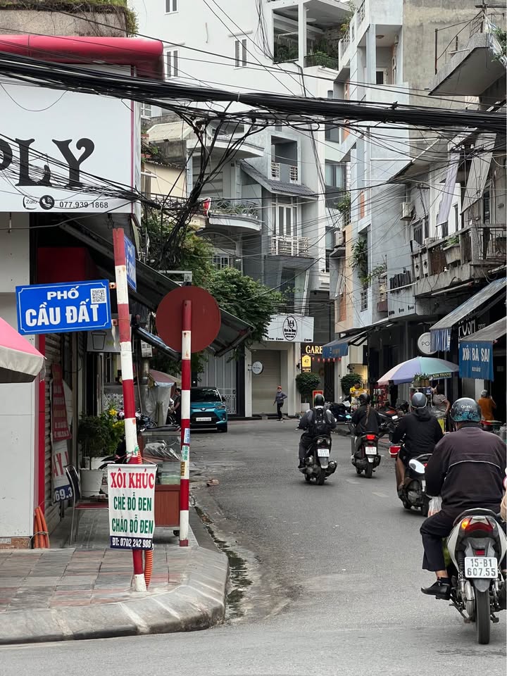 Nhà mặt đường Cầu Đất, Ngô Quyền, Hải Phòng 35m² giá 6 tỷ - Kinh doanh thuận lợi!