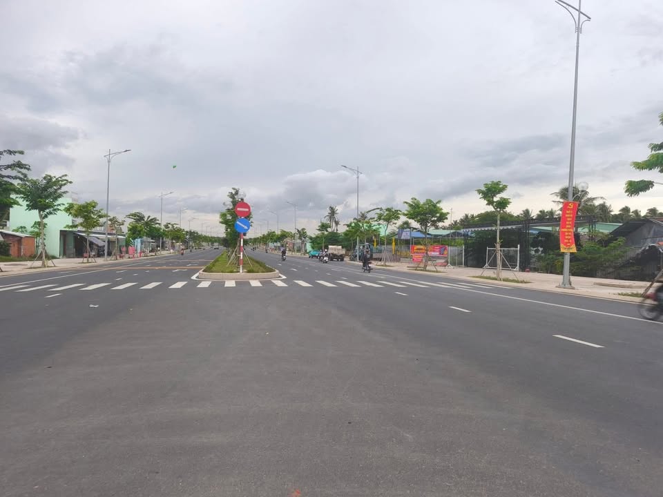 Đất nền ĐL Đông Tây, Phú Khương, Bến Tre 304m² - Giá tốt đầu tư!