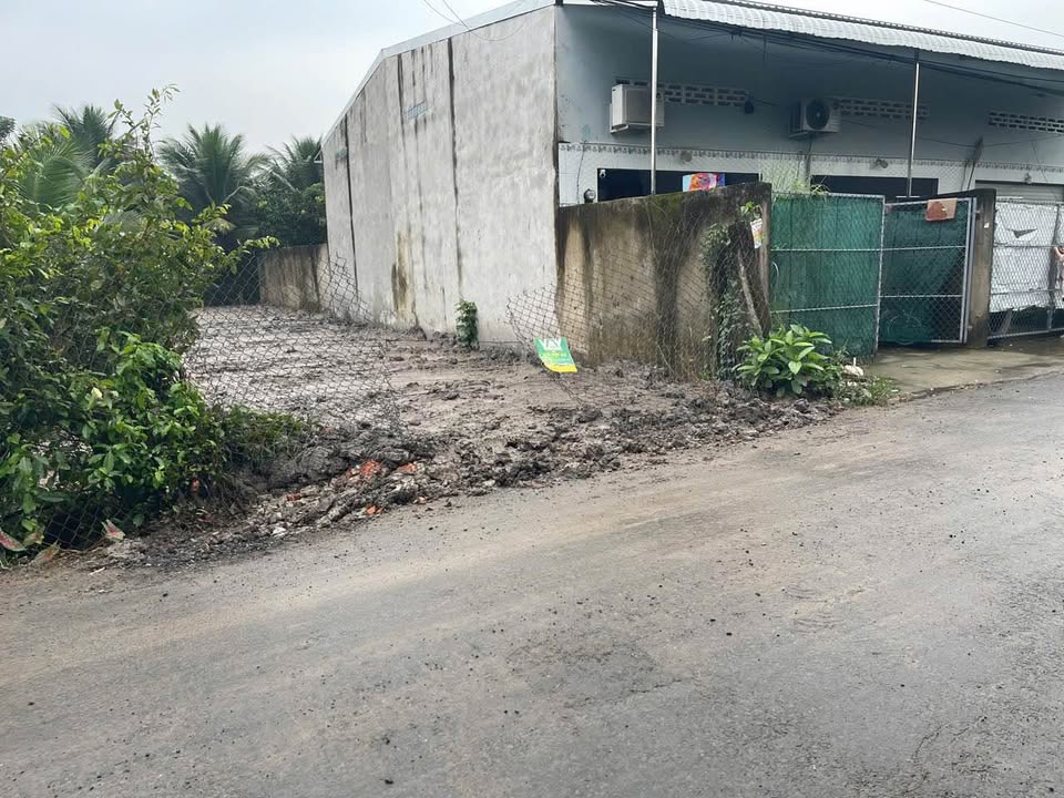 Đất nền mặt tiền đường 90c Mỹ Tho 198m² giá 1.65 tỷ - Cơ hội đầu tư hấp dẫn!