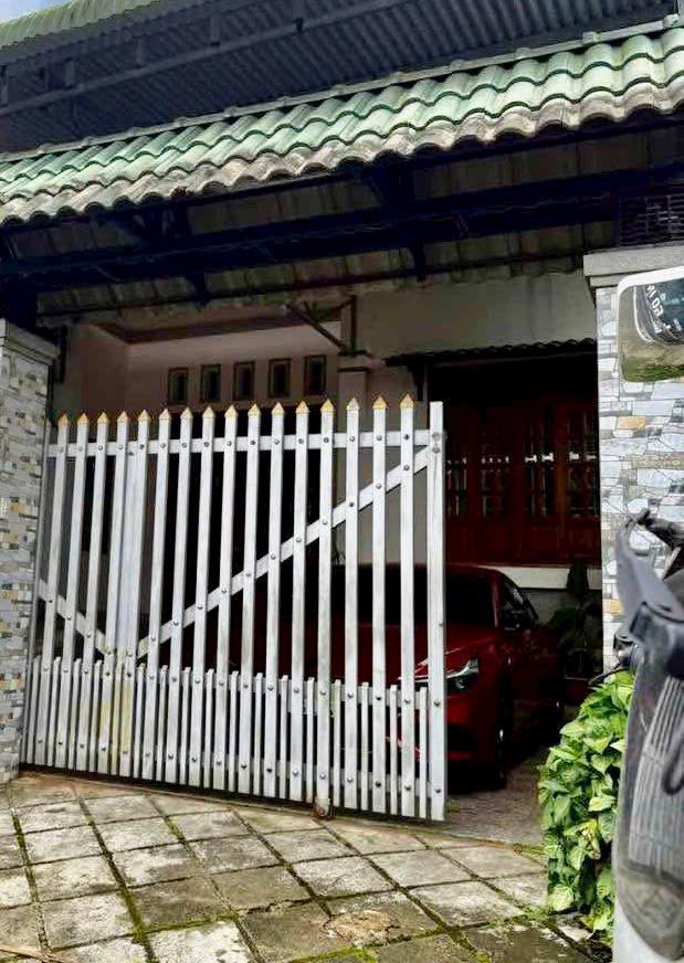 Nhà cho thuê mặt tiền Phan Đình Giót, Bảo Lộc 160m² - Sân ô tô thoải mái!