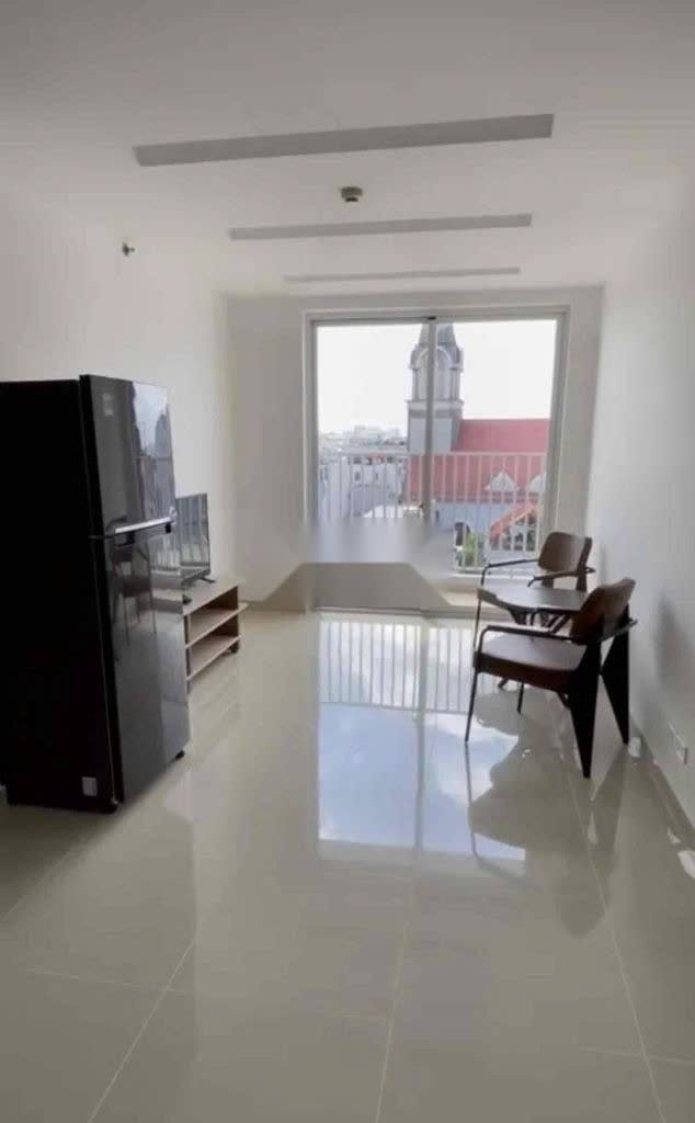 Chung cư The Harmona Tân Bình 75m² giá 13 triệu - Đầy đủ nội thất, sẵn sàng vào ở!