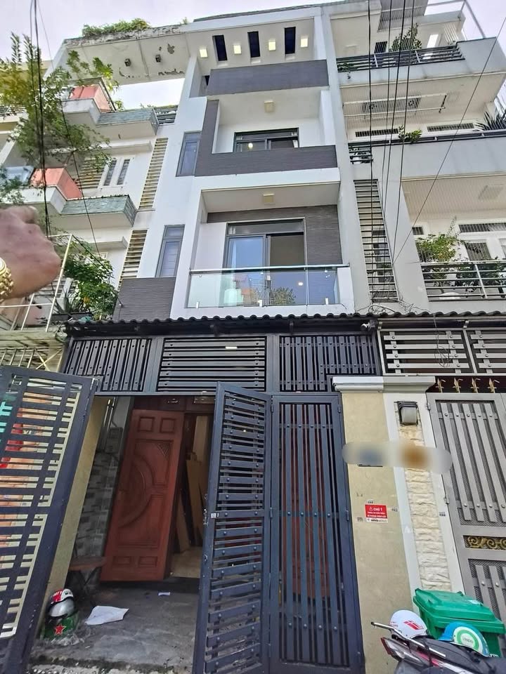 Nhà phố 4 tầng Hoàng Bật Đạt, Tân Bình 54.4m² giá 8.2 tỷ - Hẻm thông rộng rãi