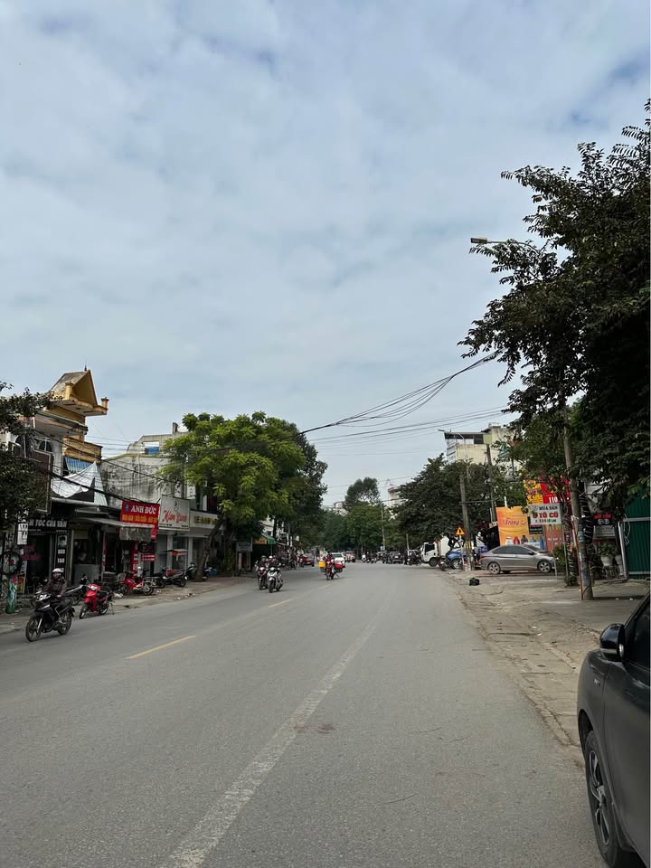 Nhà 3 tầng đường Lê Lai, phường Đông Sơn 188m² - Kinh doanh sầm uất